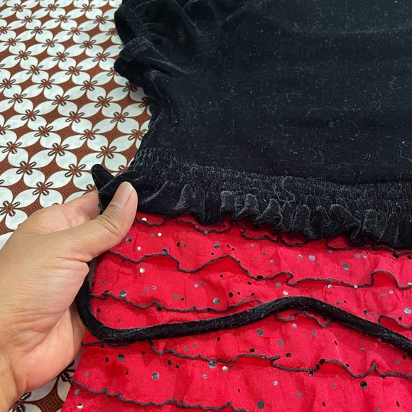 Black Red Dress - Picture 10 of 11